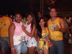 Oktober 10 Anos